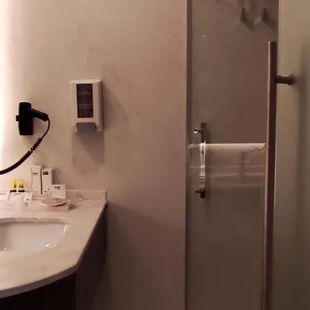 Tnr & Ξενοδοχείο