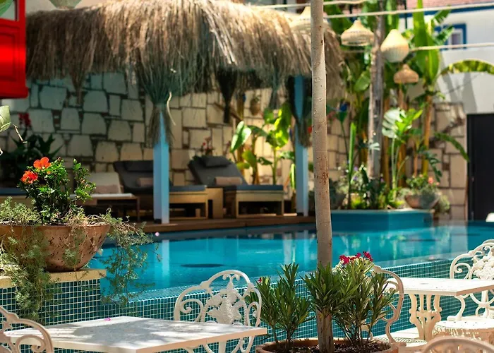 Tnr & Otel Kuşadası