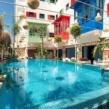 Tnr & Hotel 3*