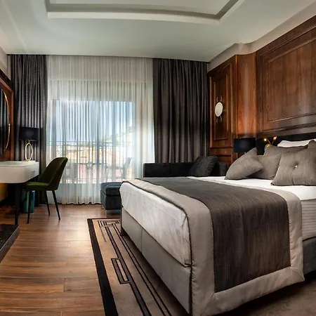 Tnr Otel&spa Kusadası